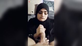 محجبه  تمص زب اخو طليقها وينيكها لحد ما كسها نزل لبن