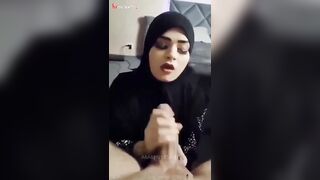 محجبه  تمص زب اخو طليقها وينيكها لحد ما كسها نزل لبن