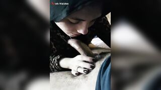 جايب صحبته ينيكها في العربيه وهي لابسه الحجاب - سكس محجبات - سكس مصري - افلام نيك عربي