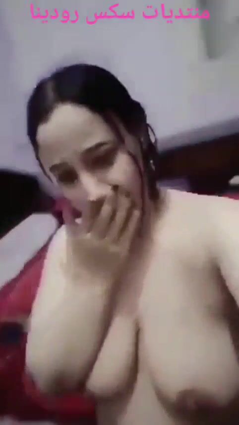 أختي تتصرف بجاذبية لا توصف