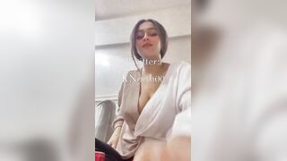 استعراض للبوة مصرية مراهقة مشاهد اغراء ساخنة رقص عاري هز بزاز كبيرة كلام وسخ يهيج الزب | افلام سكس بنات مصرية بلدي