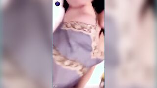 انجي خوري تدلع قدام الكاميرا وتلعب في كسها الأبيض xnxx Angie Khoury