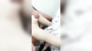 راكب فوق صحبته الشرموطه من وره فاشخ كسها نيك واحله كلام وسخ مسيح كسها ومنزل لبنها سكس نيك مصري محارم نار