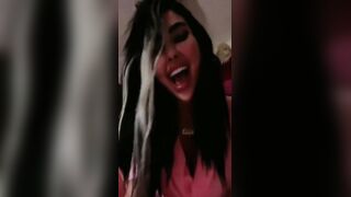 سكس جورجينا درويش ماسكه خياره وتنيك بزازها وكسها واحله كلام وسخ يهيج زبك عليها