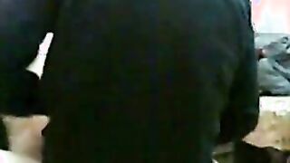 مصري رفع مراتة علي زبه ونزل طحن نيك في كسها - سكس مصري