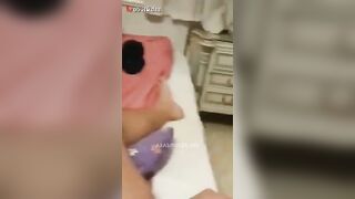 مطلقة راكبه علي زب ابن جارتها محرومه من النيك بتقوله غرق كسي لبن انا سخنه مولعه نار زي شراميط السكس العربي