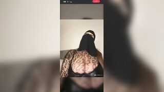 سكس شرموطه مصريه منقبه بتضرب سبعه ونص وكلام ناااار سكس لايف