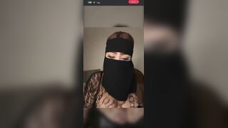 سكس شرموطه مصريه منقبه بتضرب سبعه ونص وكلام ناااار سكس لايف