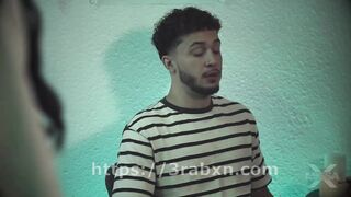 فحص امي الدكتورة لزبي - سكس محارم مترجم