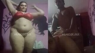 مصرية هايجة فاتحة الكاميرا هي وزوجها الخول وبينيك فيها بجميع الاوضاع - سكس مصري بصوت مصرية جامدة اوي