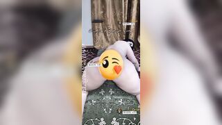 سكس تانجو سورية ملبن جسمها ابيض مهلبية تعرض خرم طيزها القشطة