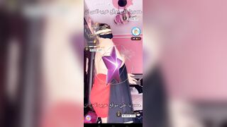 رقص الشرقي للعاهرة البيضاء في قميص نوم احمر نار