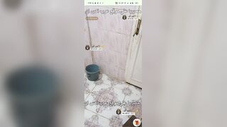 المراهقة تضرب سبعة في الحمام تحت الدش بجسمها الفرنساوي