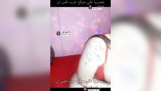 شرموطة البيضة تلبس الاحمر عليها و ترقص رقص بلدي بطيزها العريانه