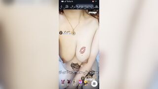 بزاز عمته الجامدة بيصورها الديوث للفحول علشان يضربة شهوتهم عليها