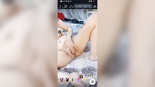 بزاز عمته الجامدة بيصورها الديوث للفحول علشان يضربة شهوتهم عليها