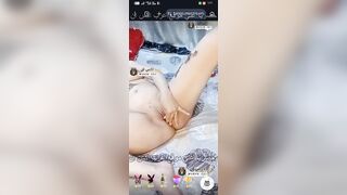بزاز عمته الجامدة بيصورها الديوث للفحول علشان يضربة شهوتهم عليها
