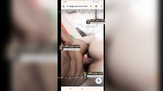 حماته السخنة عندها صدر كبير و ملبن تديه يرضع منه وينيكها