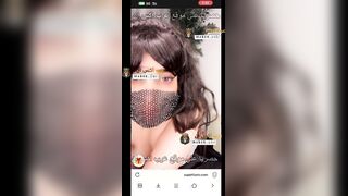 الطيز الخليجية تتعصر جامد و تضرب شهوتها علي السرير - سكس سحاق سعودي